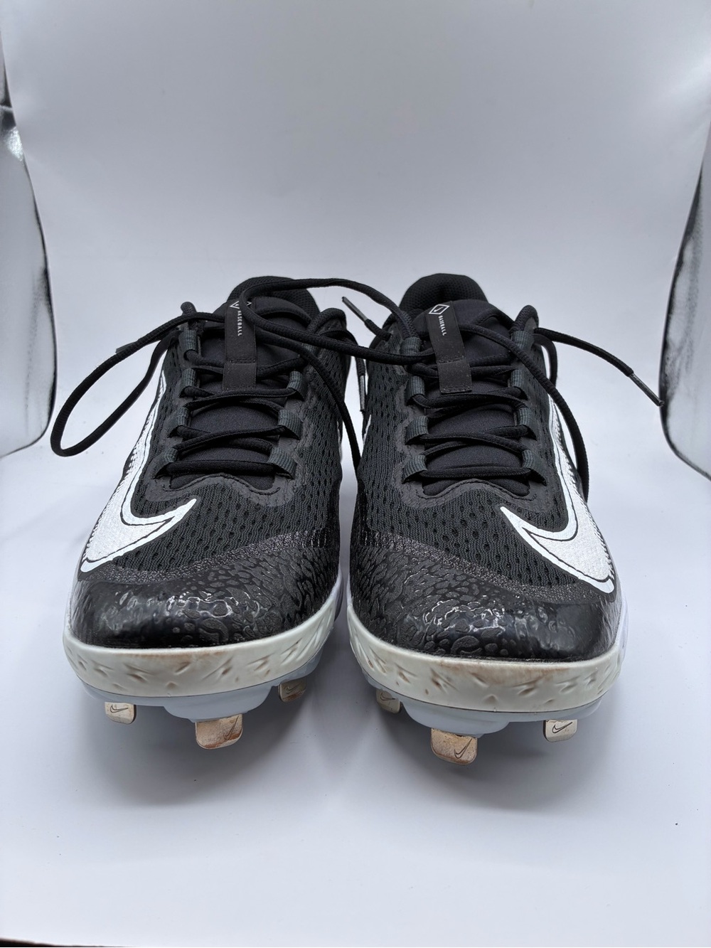 Gently used Nike Alpha Huarache Elite 4 Low NRG Baseball Cleats size 13